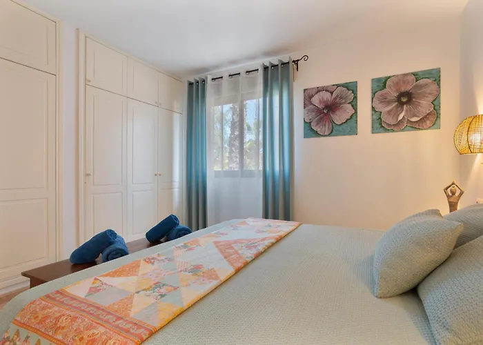 Away From Lejlighed *